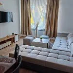 Alpine Relax Free & Pool Apartment Pamporovo