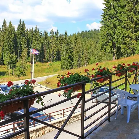 Alpine Relax Free & Pool Apartment Pamporovo