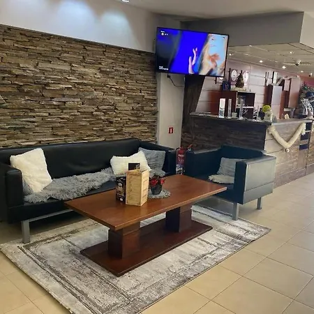 Alpine Relax Free & Pool Apartament *