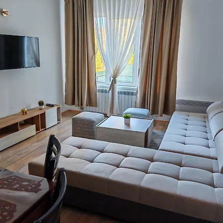 Alpine Relax Free & Pool Apartament Pamporovo