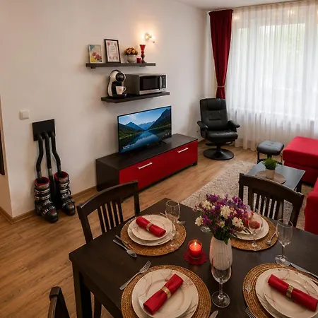 Alpine Relax Free & Pool Apartment